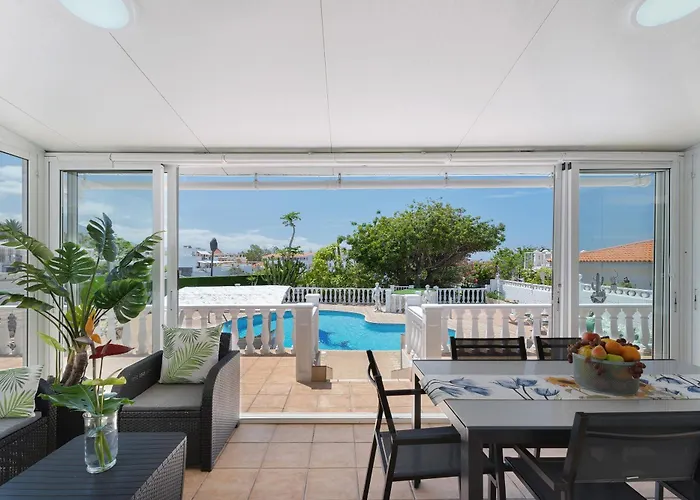 Milena Villa Callao Salvaje