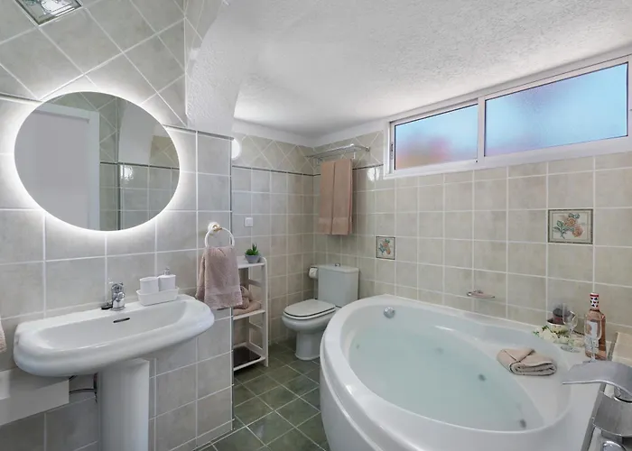 Milena * Callao Salvaje